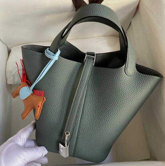 【エルメス HERMES】ピコタンロック18 PM アーモンドグリーン シルバー金具 (100%マシン)